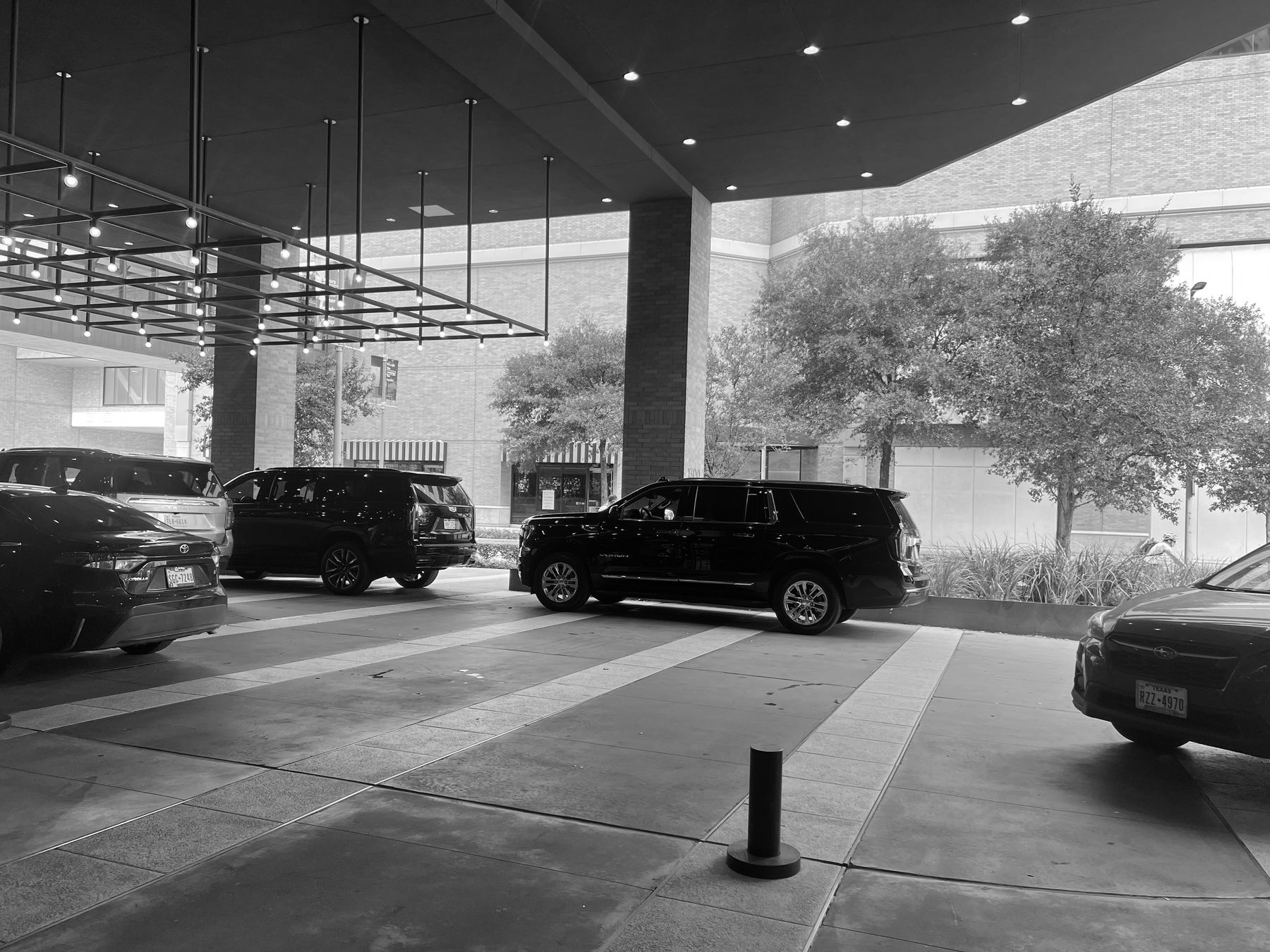 TMR Yukon at a hotel porte-cochere